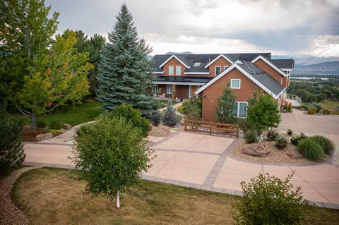 Residential landscape design front of house 