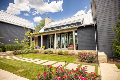 Residential landscape design front of house 5