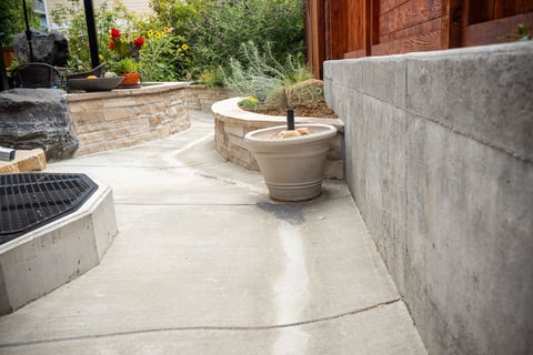 Residential landscape design small backyard retaining walls