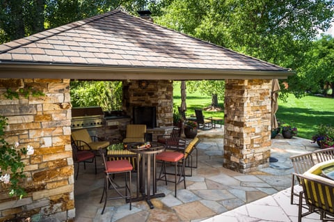 outdoor kitchen pergola