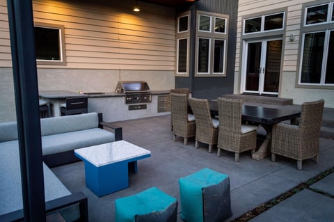 residential patio with outdoor kitchen